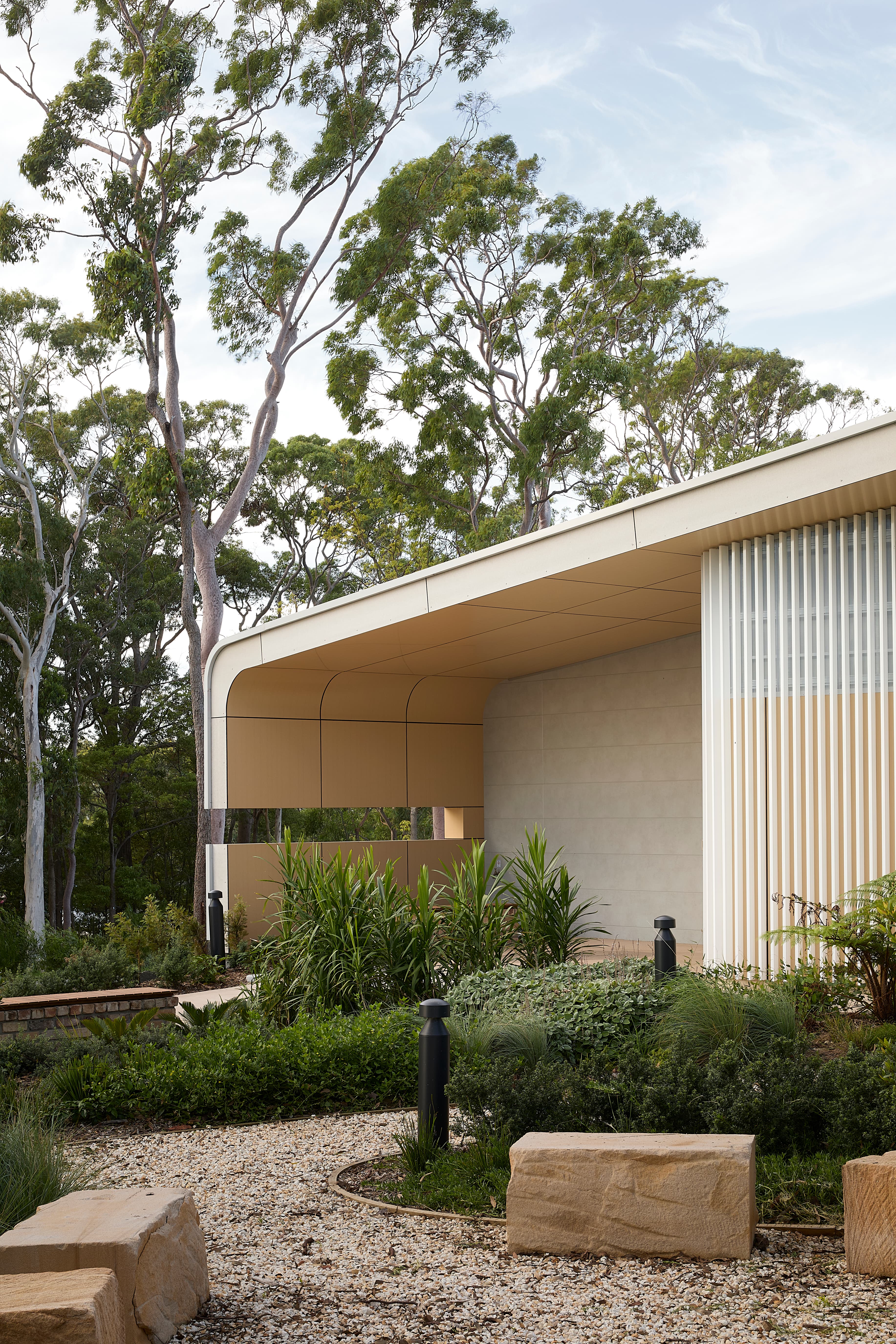 MondoClad_Blonde_Pine_EJE Architecture (8).jpg